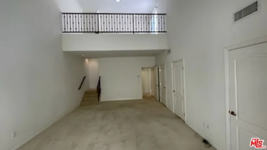 Very High Ceilings in​​‌​​​​‌​​‌‌​​‌​​​‌‌​​​‌​​‌‌​​‌‌​​‌‌​​​​ Primary
