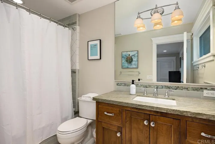 Ensuite Bath in secondary bedroom