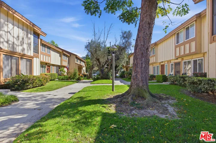 9643 Karmont Avenue, South Gate, California 90280
