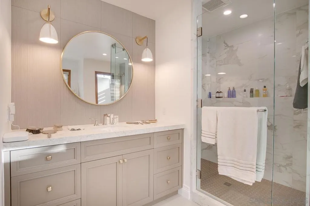 Primary Bath/Spa