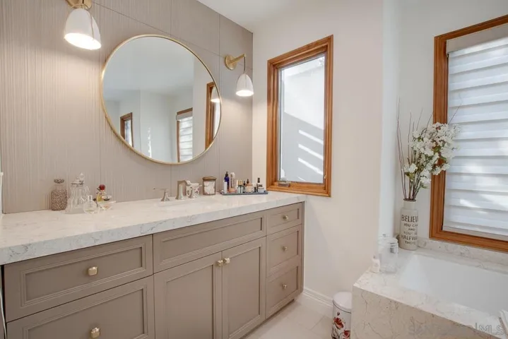 Primary Bath/Spa