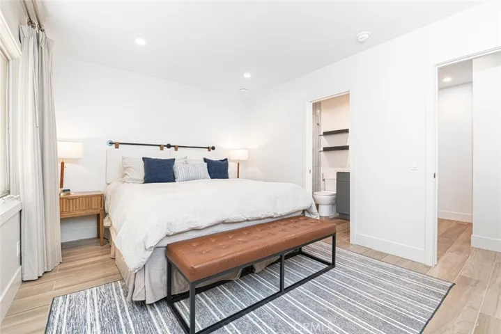 117 35th, Newport Beach, California 92663