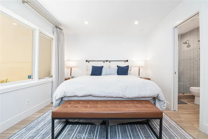 117 35th, Newport Beach, California 92663