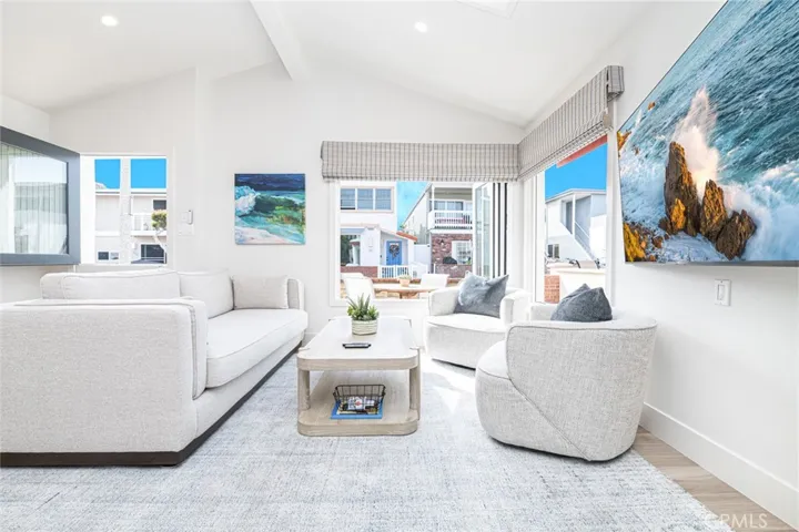 117 35th, Newport Beach, California 92663