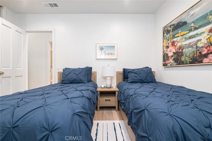 117 35th, Newport Beach, California 92663