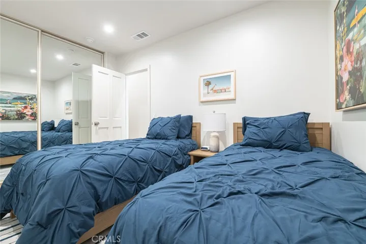 117 35th, Newport Beach, California 92663