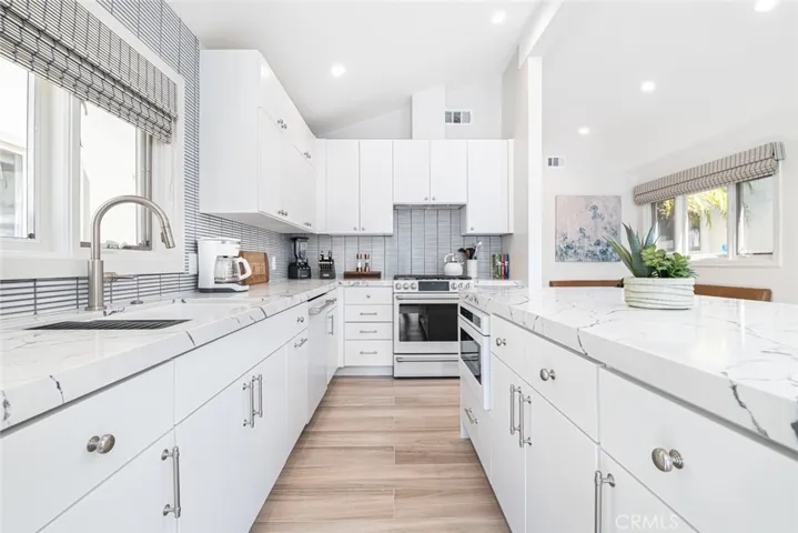 117 35th, Newport Beach, California 92663