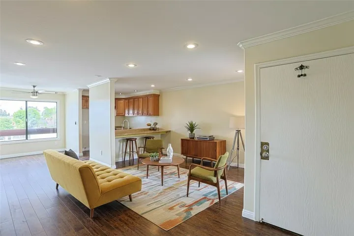Photo contains virtual staging for illustrative purposes.