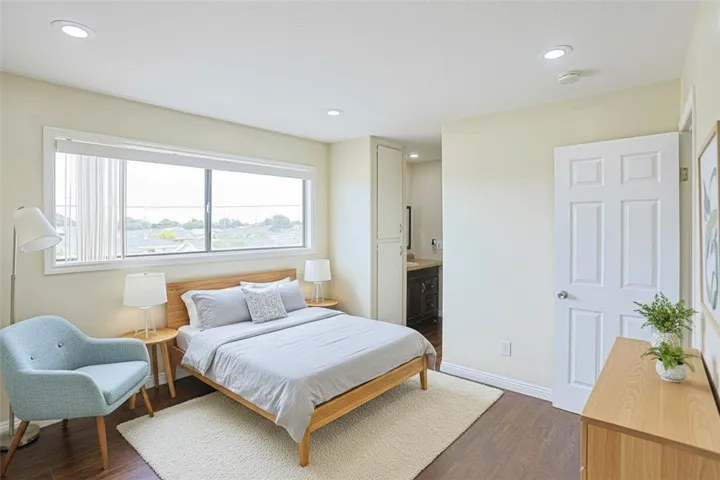 Photo contains virtual staging for illustrative purposes.