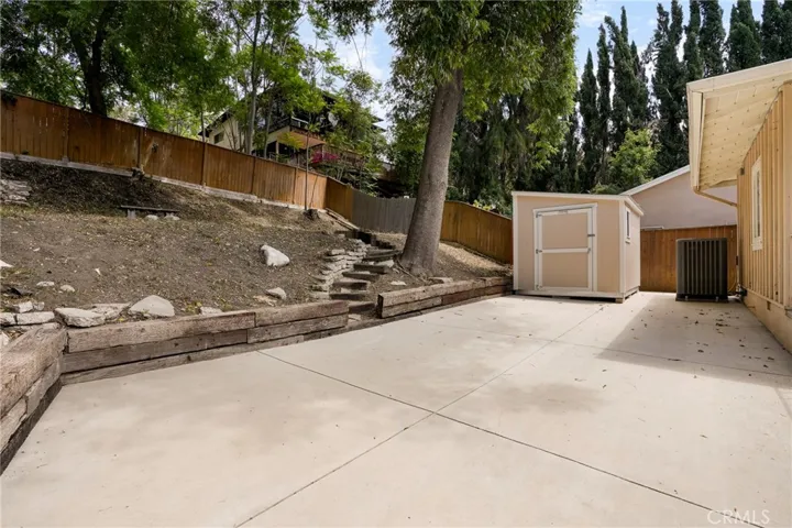 21823 Providencia Street, Woodland Hills, California 91364