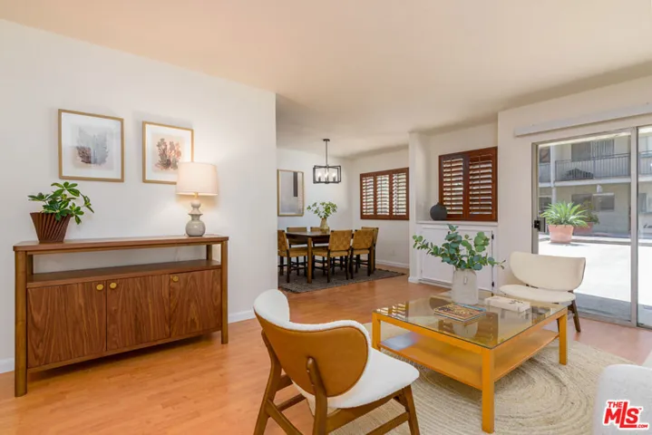 277 Pleasant Street 102, Pasadena, California 91101
