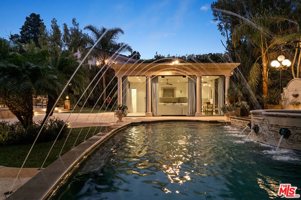1021 N Crescent Drive, Beverly Hills, California 90210 — photo 4