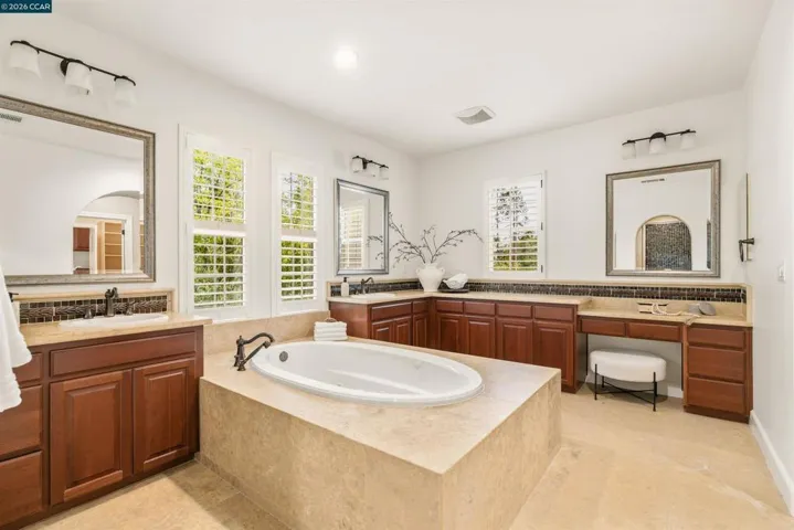 5325 Pembroke Way, San Ramon, California 94582