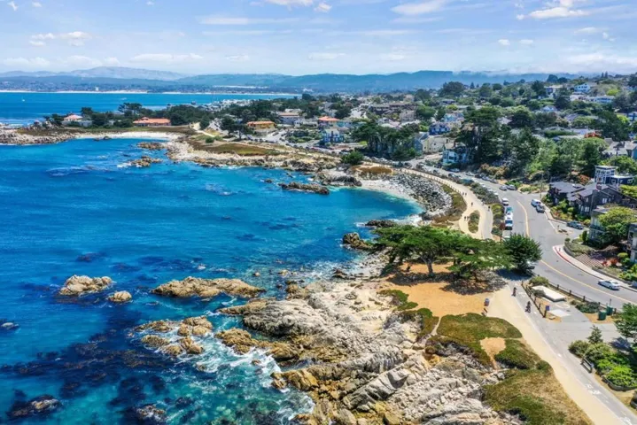 471 Dry Creek Road, Monterey, California 93940