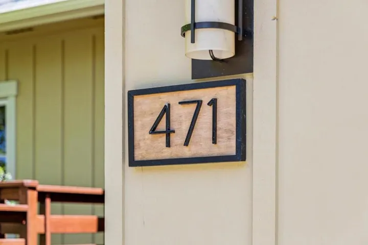 471 Dry Creek Road, Monterey, California 93940