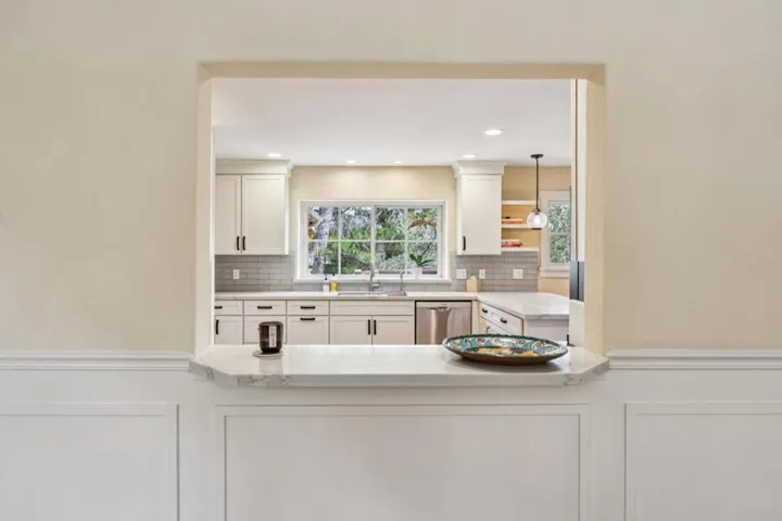 471 Dry Creek Road, Monterey, California 93940