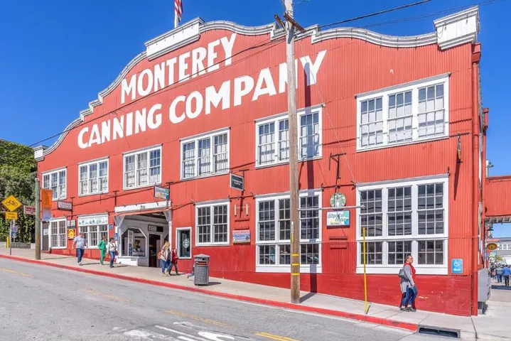 471 Dry Creek Road, Monterey, California 93940