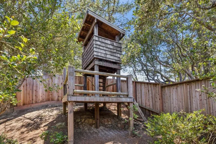 471 Dry Creek Road, Monterey, California 93940