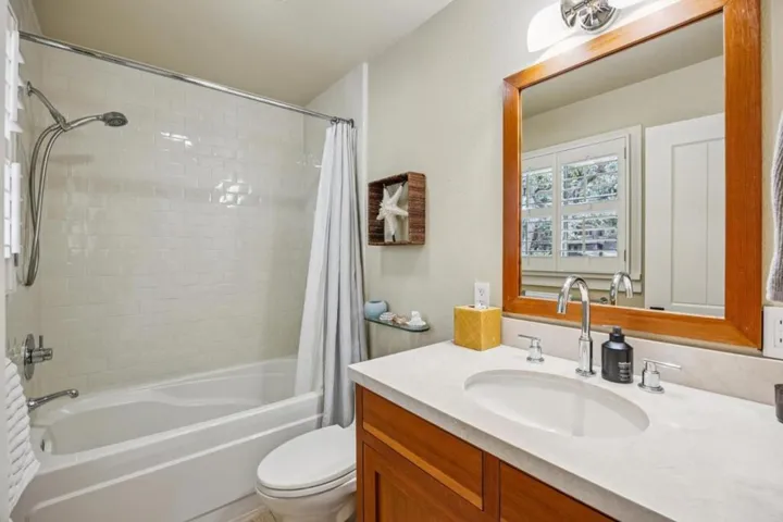 471 Dry Creek Road, Monterey, California 93940