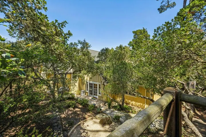 471 Dry Creek Road, Monterey, California 93940