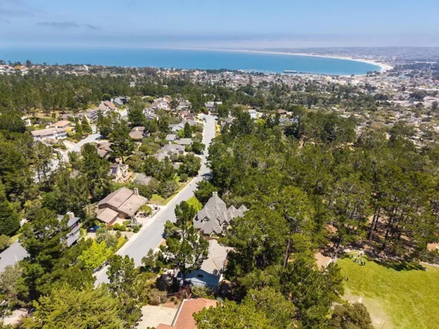471 Dry Creek Road, Monterey, California 93940