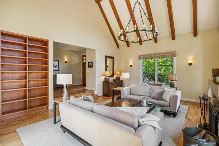 471 Dry Creek Road, Monterey, California 93940