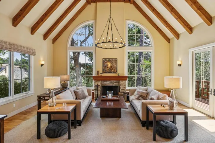 471 Dry Creek Road, Monterey, California 93940