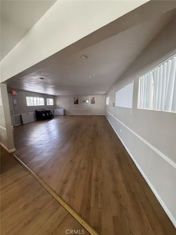 CLUB HOUSE