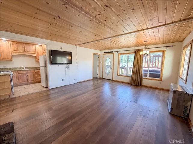 718 Blue Jay, Big Bear Lake, California 92315