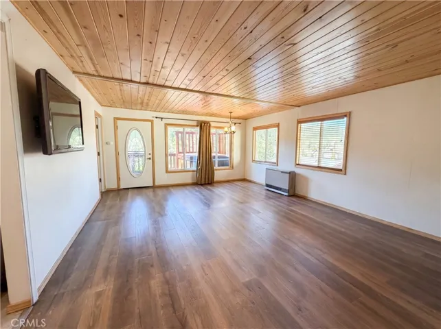 718 Blue Jay, Big Bear Lake, California 92315