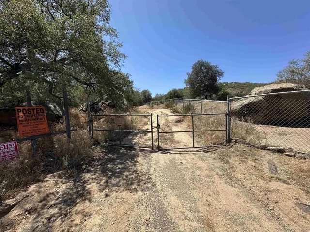 Entrance thru easement