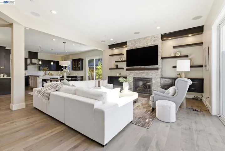 2133 Pleasant View Lane, Livermore, California 94550