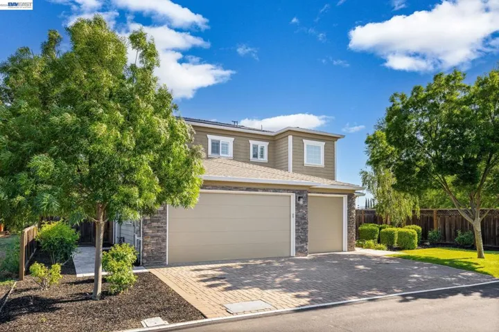 2133 Pleasant View Lane, Livermore, California 94550