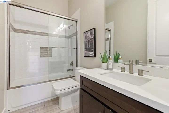 2133 Pleasant View Lane, Livermore, California 94550