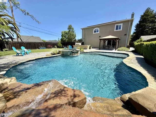 2133 Pleasant View Lane, Livermore, California 94550