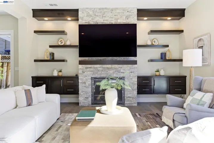 2133 Pleasant View Lane, Livermore, California 94550