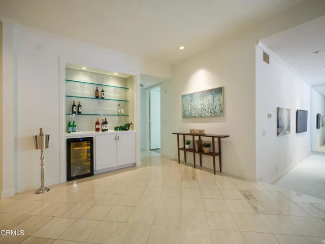 1260 Beverly_Small-29