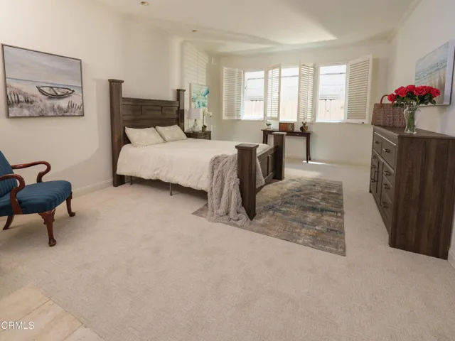 1260 Beverly_Small-42