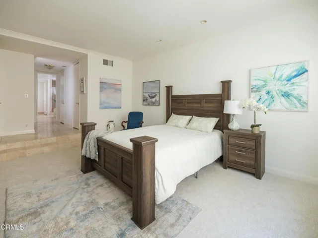 1260 Beverly_Small-47