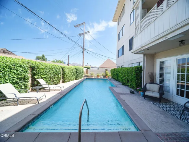 1260 Beverly_Small-62