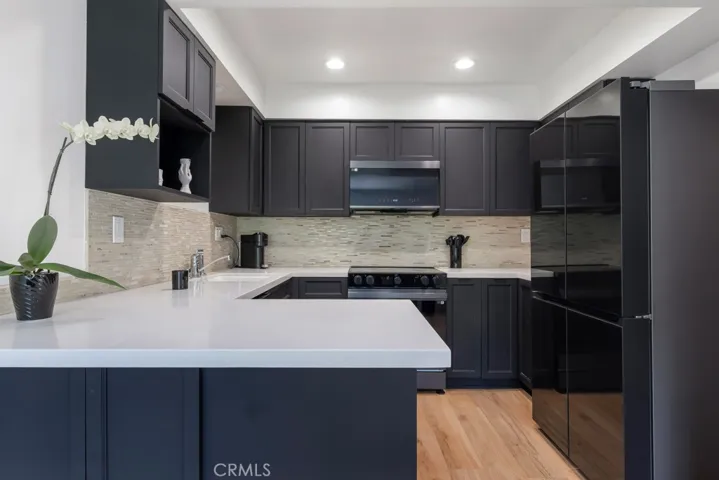 1015 N Michillinda 302, Pasadena, California 91107