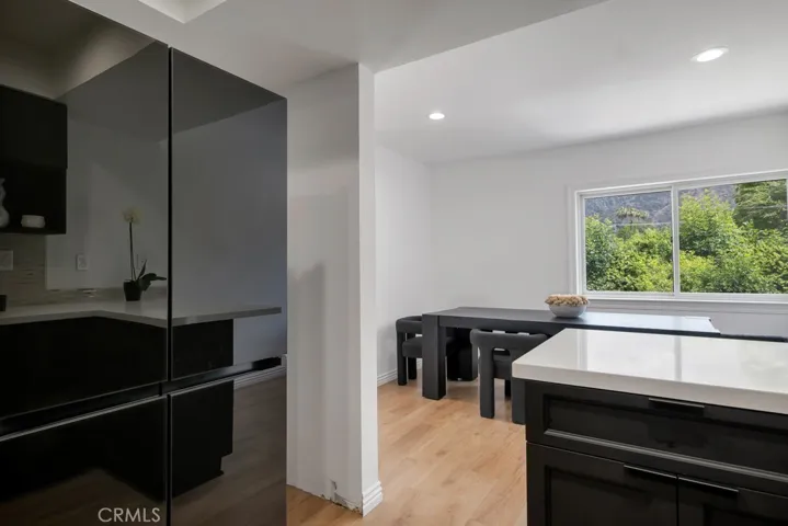 1015 N Michillinda 302, Pasadena, California 91107