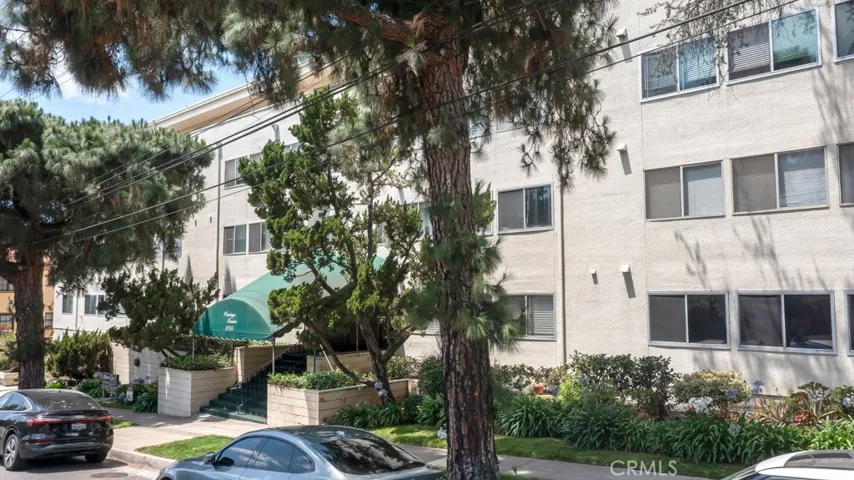 1015 N Michillinda 302, Pasadena, California 91107