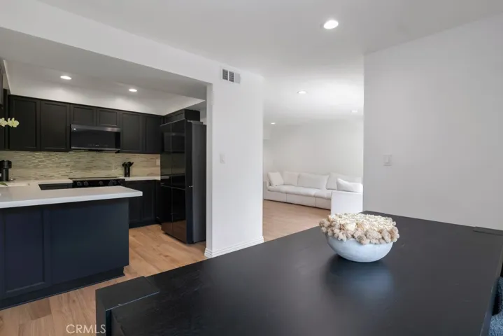 1015 N Michillinda 302, Pasadena, California 91107