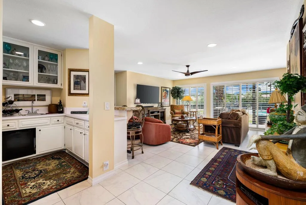 13-web-or-mls-LFBayside_OPMG_0326_013