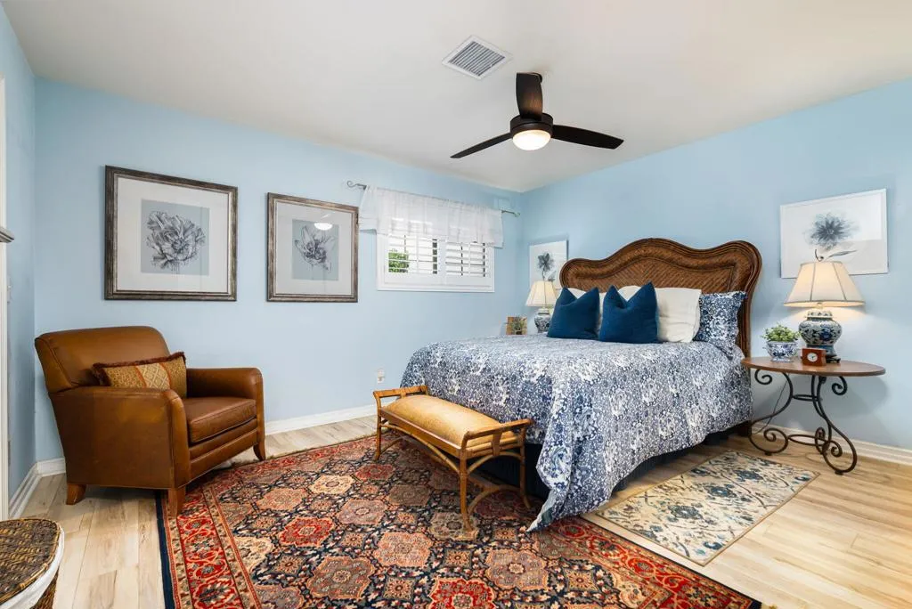 42-web-or-mls-LFBayside_OPMG_0326_042