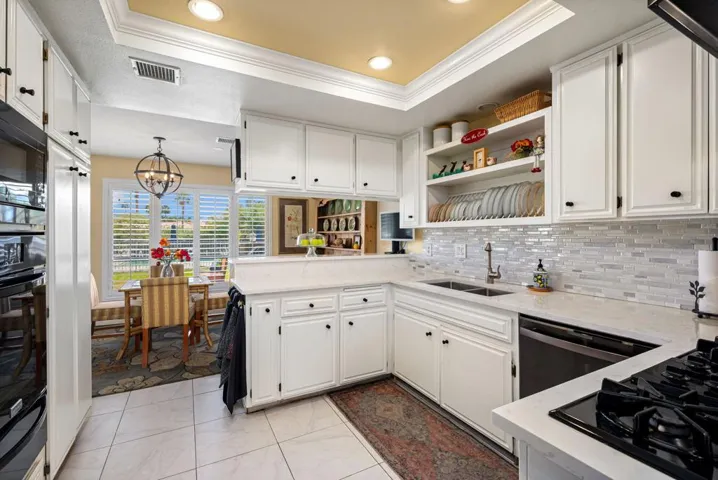 27-web-or-mls-LFBayside_OPMG_0326_027