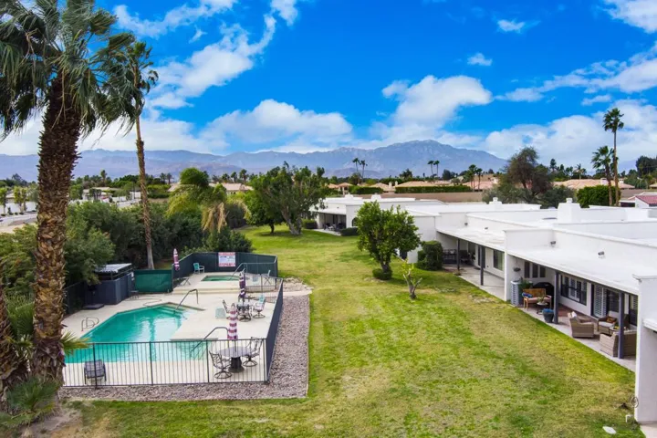 8-web-or-mls-LFBayside_OPMG_0326_008