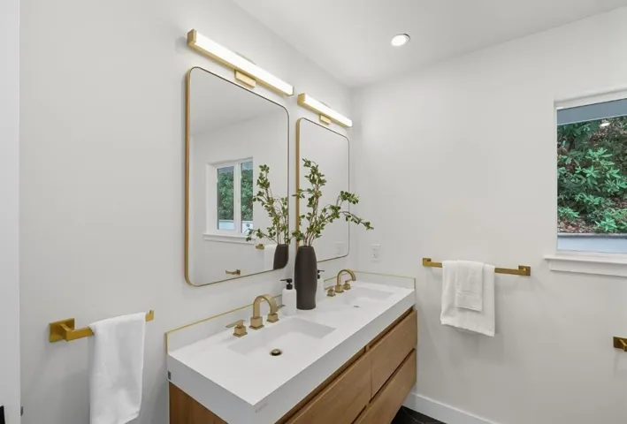15560 Blossom Hill Road, Los Gatos, California 95032