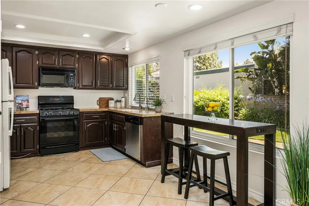 306 Los Padres Ln
